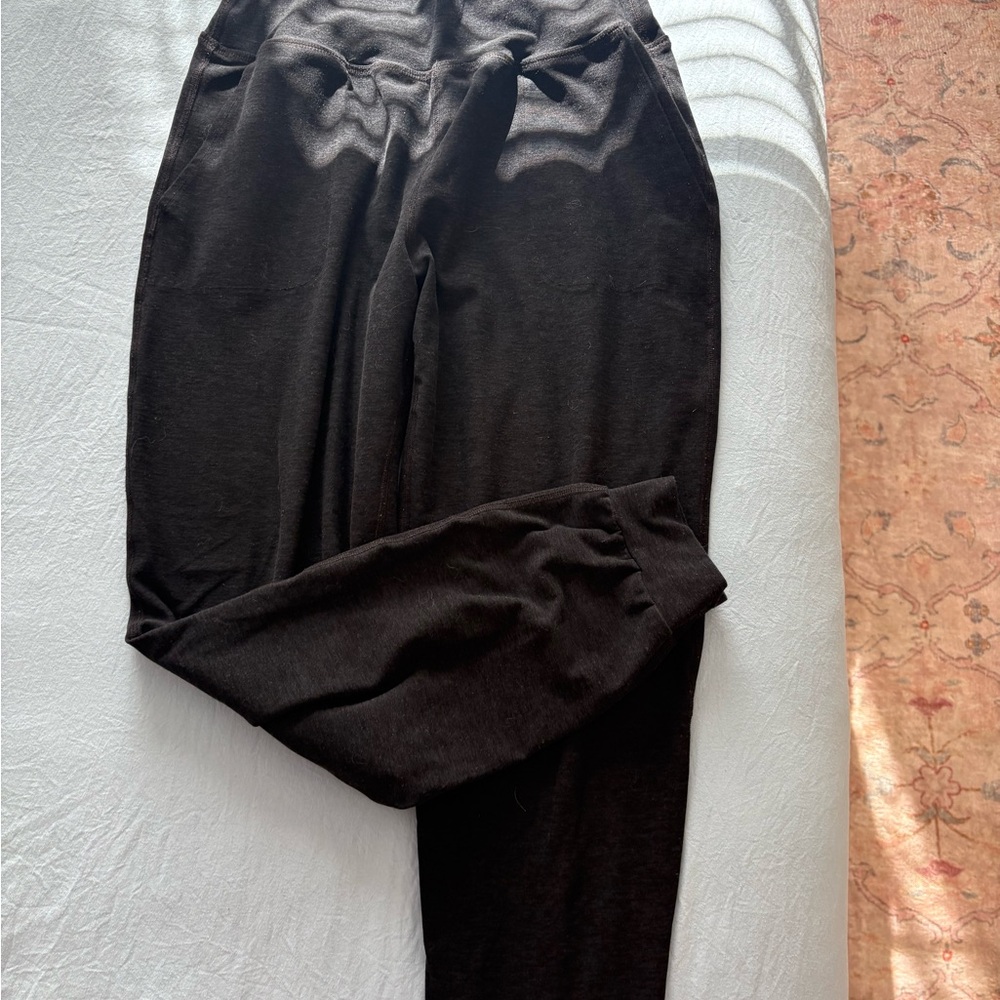 Beyond Yoga Charcoal Jogger Pants